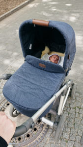 Minimalistische Babyausstattung